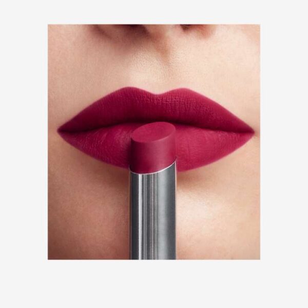 colour-unlimited-ultra-fix-lipstick-the-one-ultra-burgundy-lips